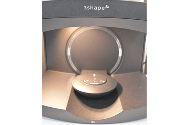 ナンゴウヤデンタルラボラトリーの事例画像3